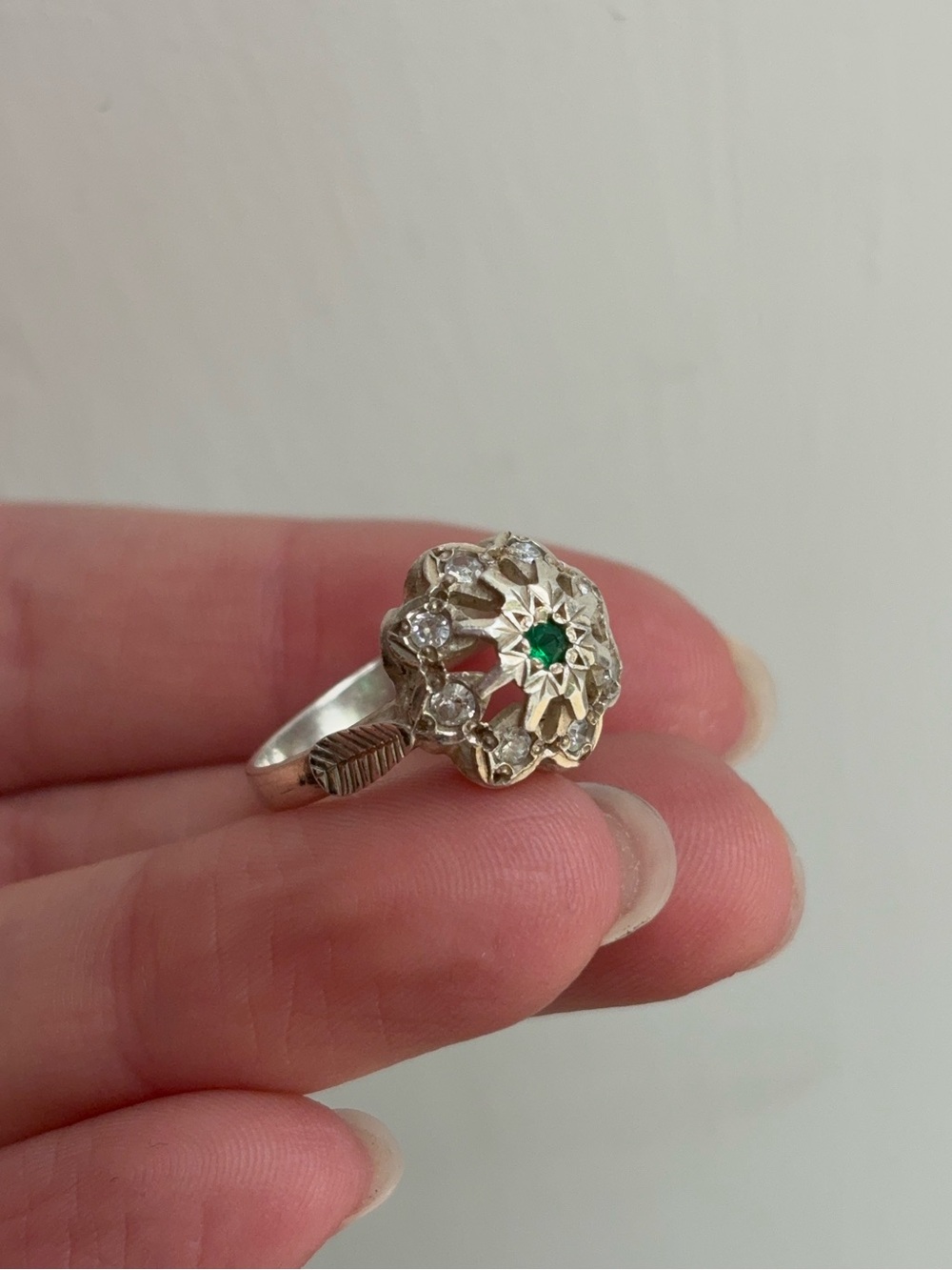 Vintage Art Deco Sterling Silver Rare Glass Floral Cocktail Ring - Picture 7 of 8